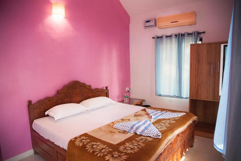 Guest House The Sunset Мандрем Екстериор снимка