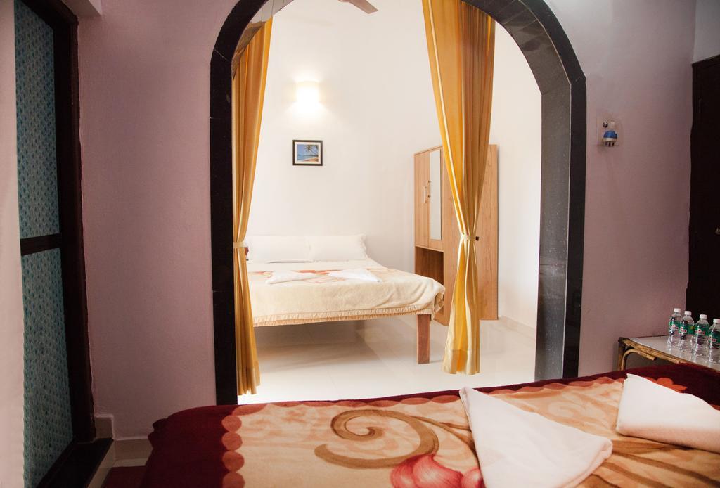 Guest House The Sunset Мандрем Екстериор снимка