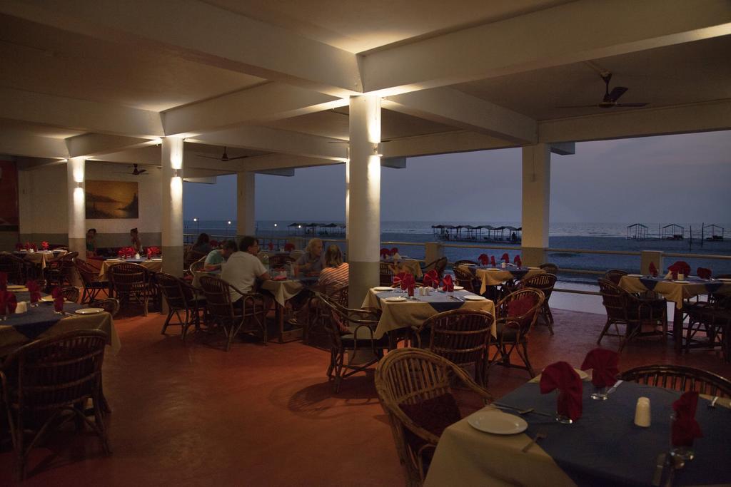 Guest House The Sunset Мандрем Екстериор снимка